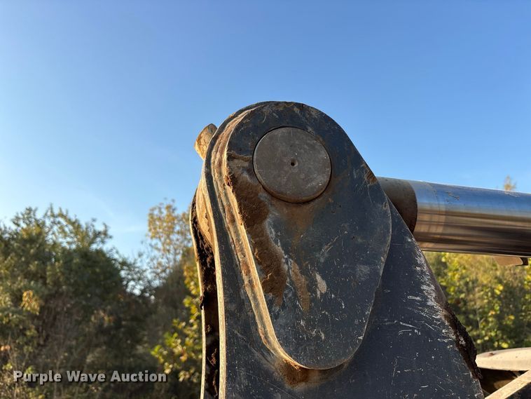 image for item FK2110 2015 John Deere 824K-II wheel loader