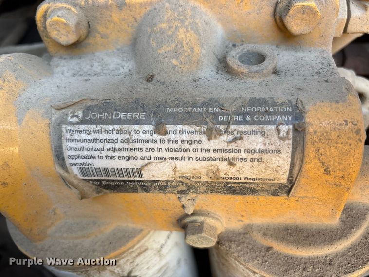 image for item FK2110 2015 John Deere 824K-II wheel loader