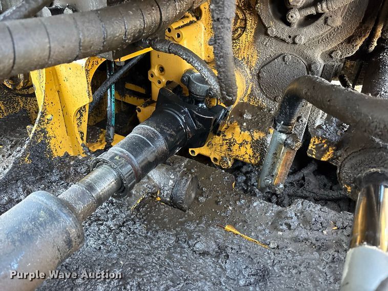 image for item FK2110 2015 John Deere 824K-II wheel loader