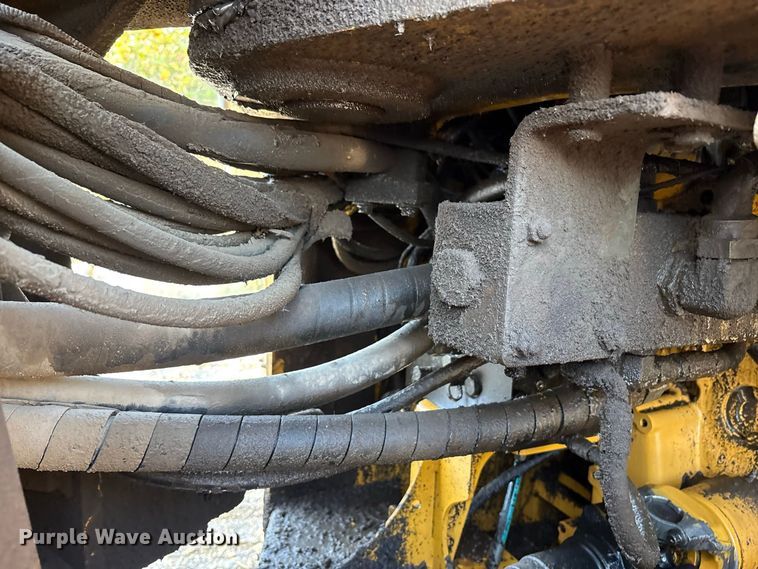 image for item FK2110 2015 John Deere 824K-II wheel loader