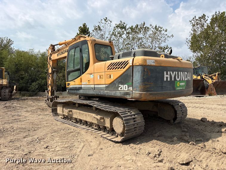 image for item FK2111 2012 Hyundai 210LC-9 excavator