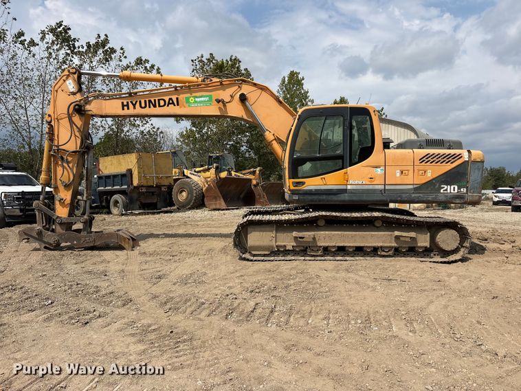 image for item FK2111 2012 Hyundai 210LC-9 excavator