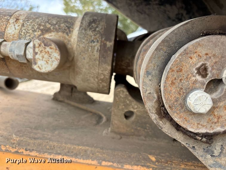 image for item FK2111 2012 Hyundai 210LC-9 excavator