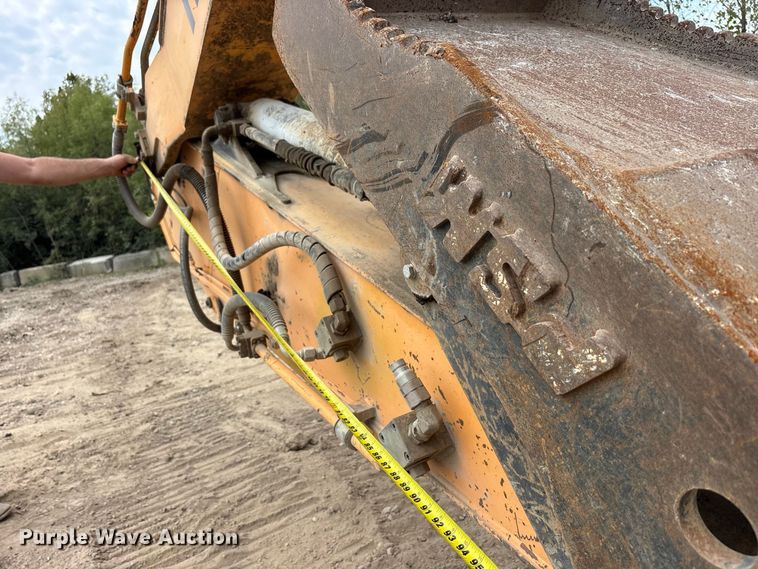 image for item FK2111 2012 Hyundai 210LC-9 excavator