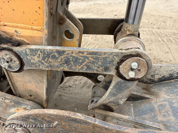 image for item FK2111 2012 Hyundai 210LC-9 excavator