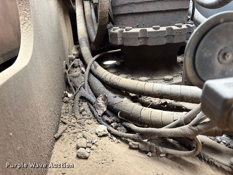 image for item FK2111 2012 Hyundai 210LC-9 excavator