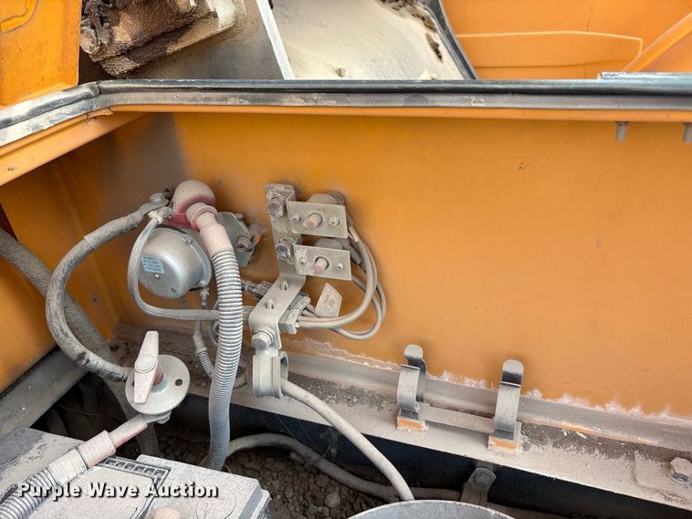 image for item FK2111 2012 Hyundai 210LC-9 excavator