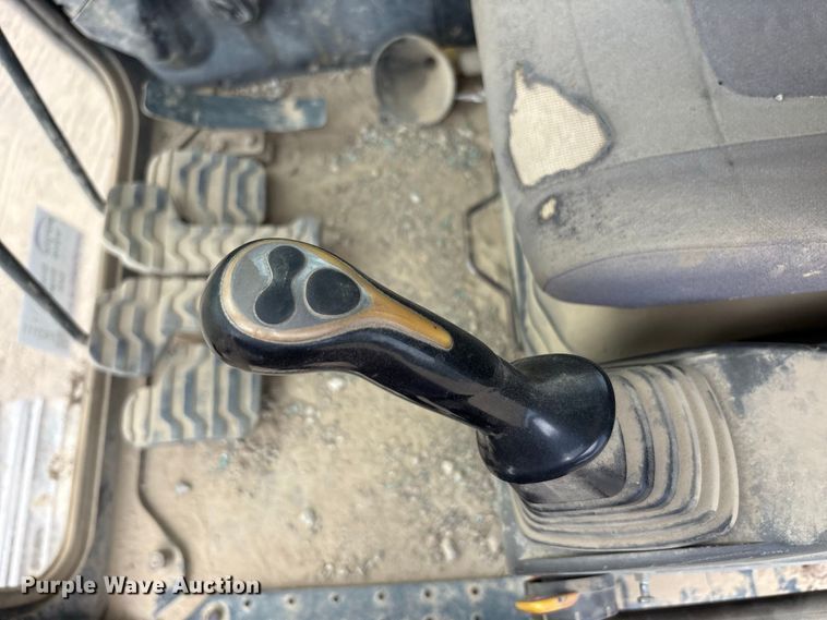 image for item FK2111 2012 Hyundai 210LC-9 excavator