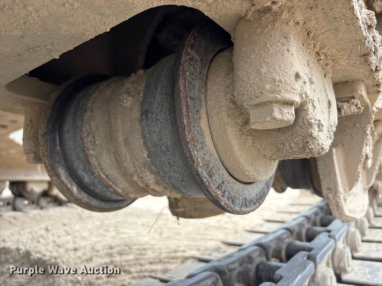 image for item FK2111 2012 Hyundai 210LC-9 excavator