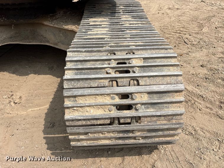image for item FK2111 2012 Hyundai 210LC-9 excavator