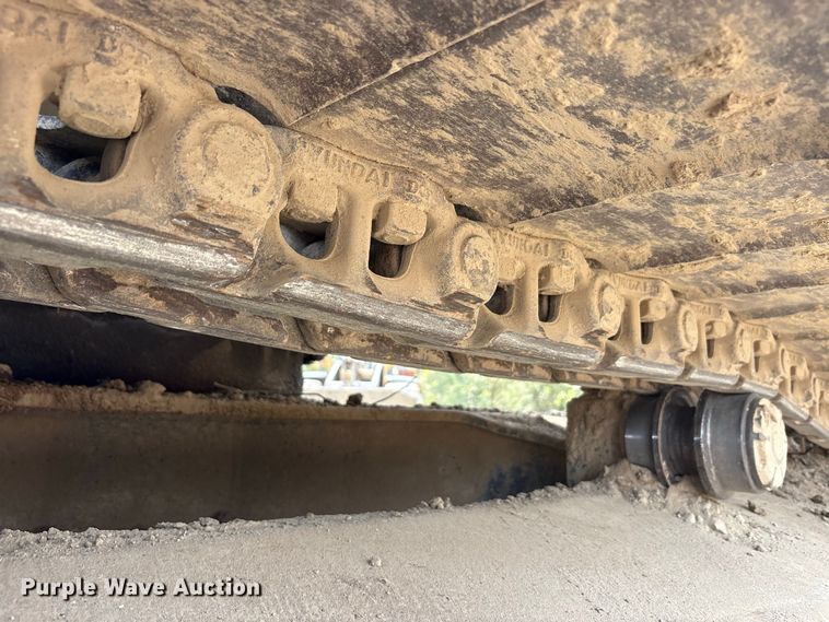 image for item FK2111 2012 Hyundai 210LC-9 excavator