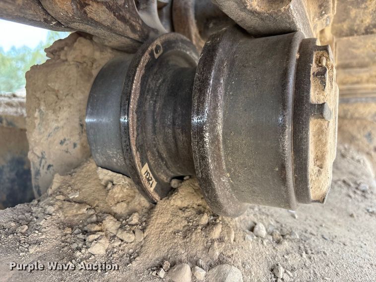 image for item FK2111 2012 Hyundai 210LC-9 excavator