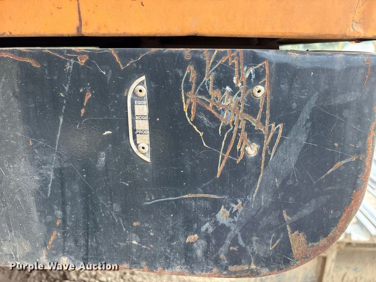 image for item FK2111 2012 Hyundai 210LC-9 excavator