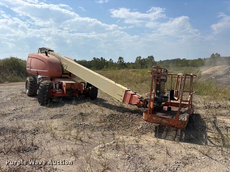 image for item FK2112 2005 JLG 600S boom lift
