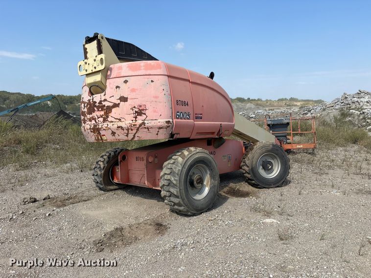image for item FK2112 2005 JLG 600S boom lift
