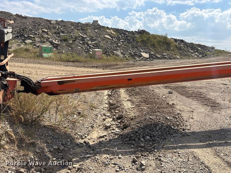 image for item FK2112 2005 JLG 600S boom lift