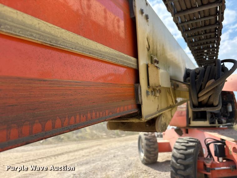 image for item FK2112 2005 JLG 600S boom lift