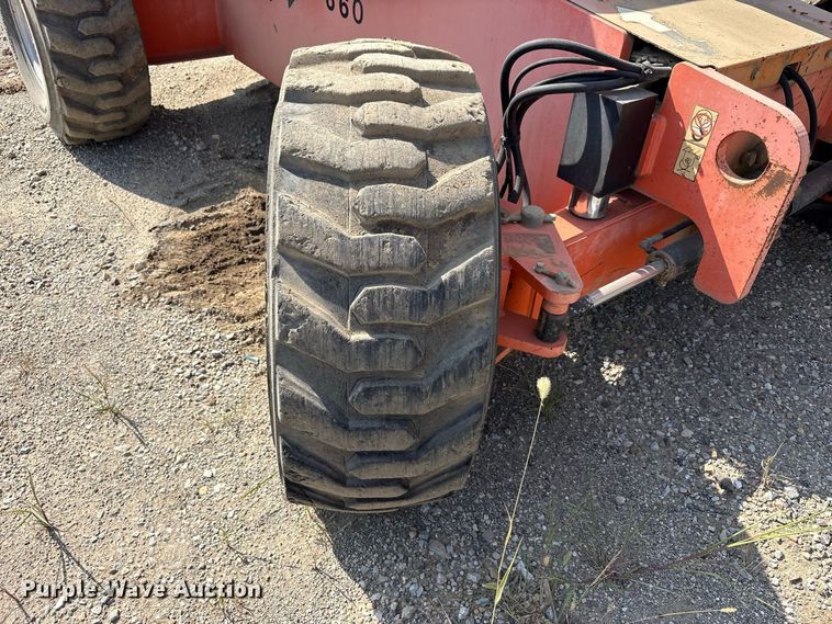 image for item FK2112 2005 JLG 600S boom lift