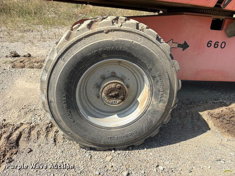 image for item FK2112 2005 JLG 600S boom lift