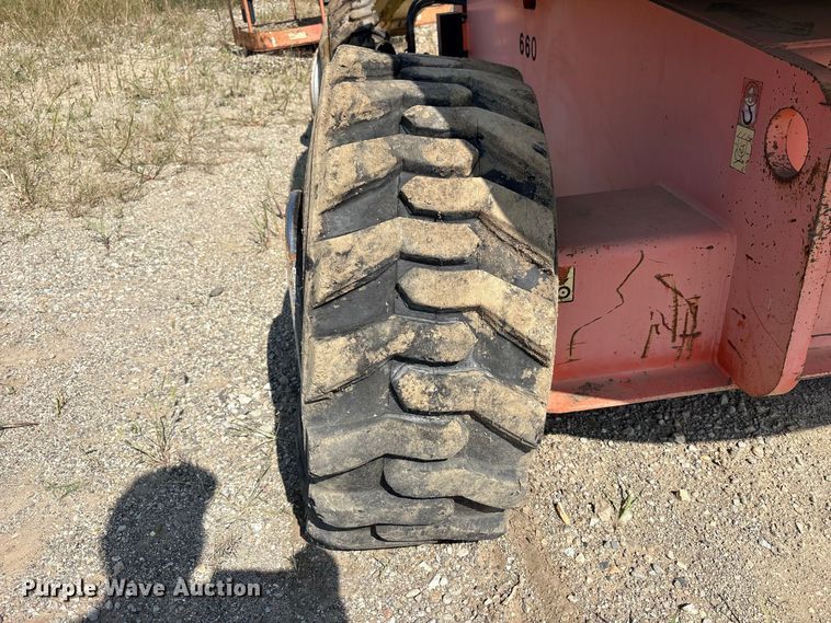 image for item FK2112 2005 JLG 600S boom lift