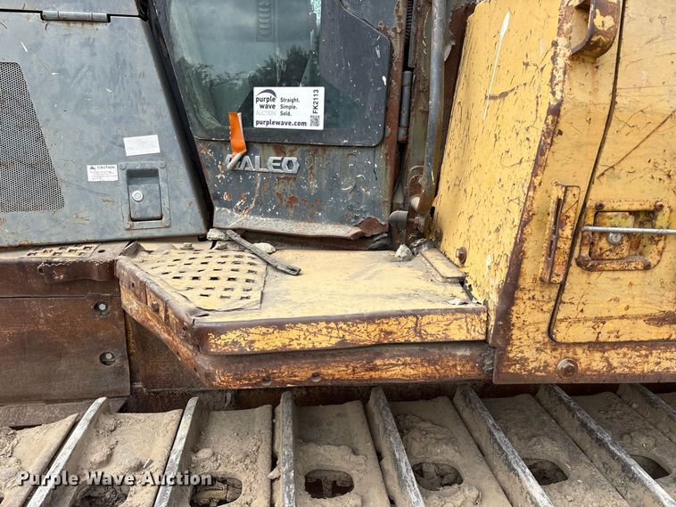 image for item FK2113 2004 Komatsu D85EX-15 dozer