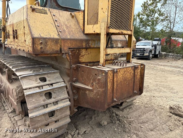 image for item FK2113 2004 Komatsu D85EX-15 dozer