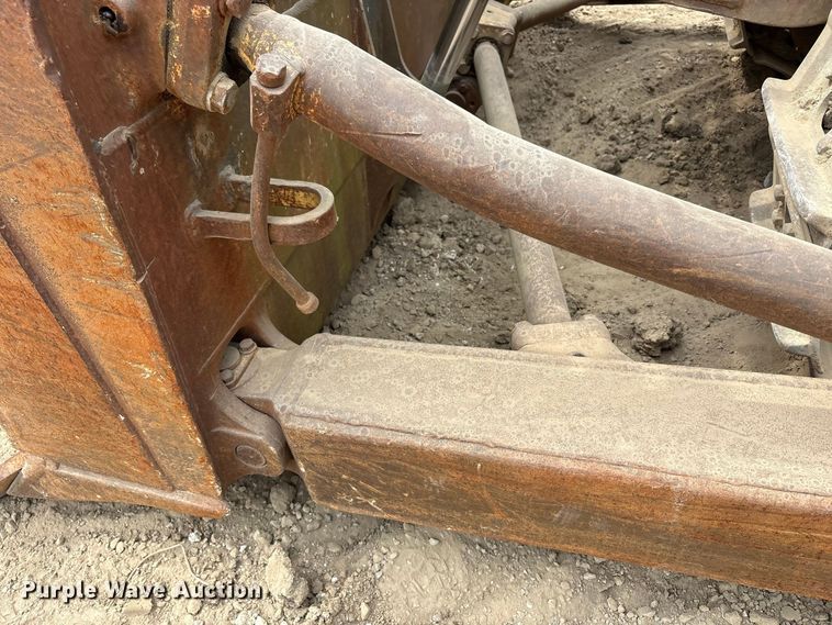 image for item FK2113 2004 Komatsu D85EX-15 dozer