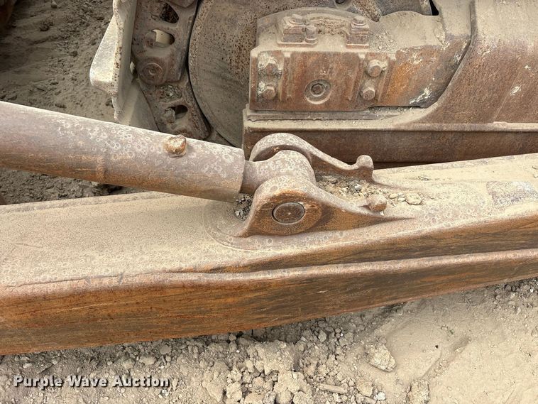 image for item FK2113 2004 Komatsu D85EX-15 dozer