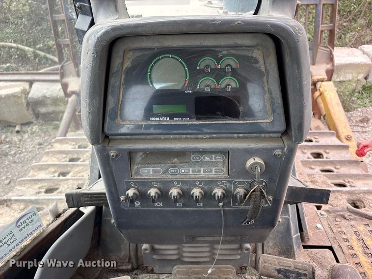 image for item FK2113 2004 Komatsu D85EX-15 dozer