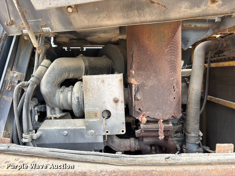 image for item FK2113 2004 Komatsu D85EX-15 dozer