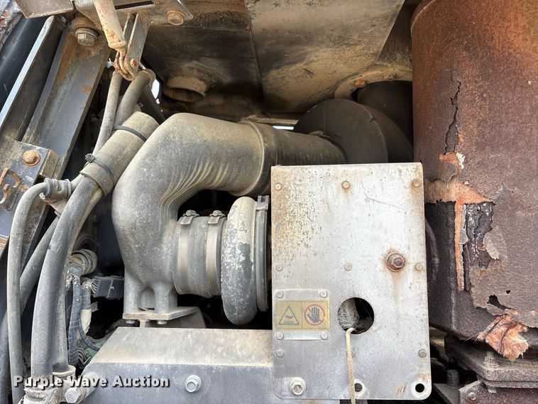 image for item FK2113 2004 Komatsu D85EX-15 dozer