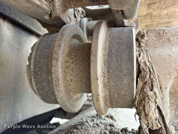 image for item FK2113 2004 Komatsu D85EX-15 dozer