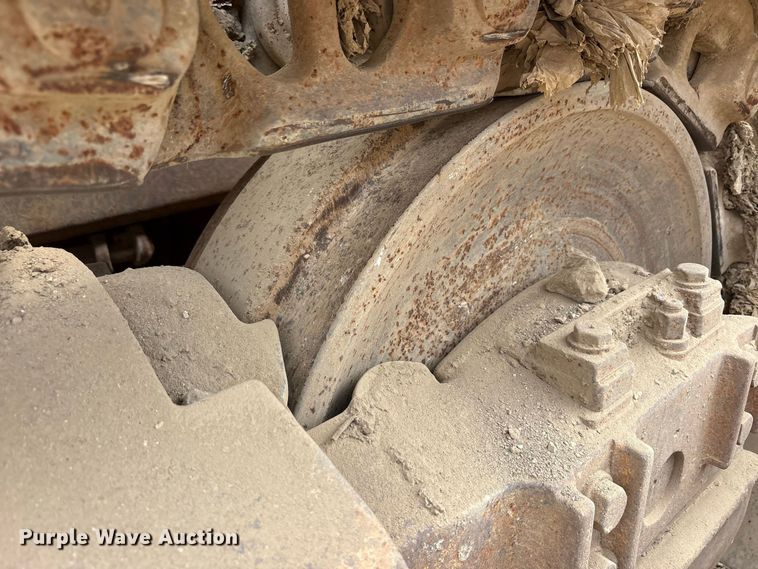 image for item FK2113 2004 Komatsu D85EX-15 dozer