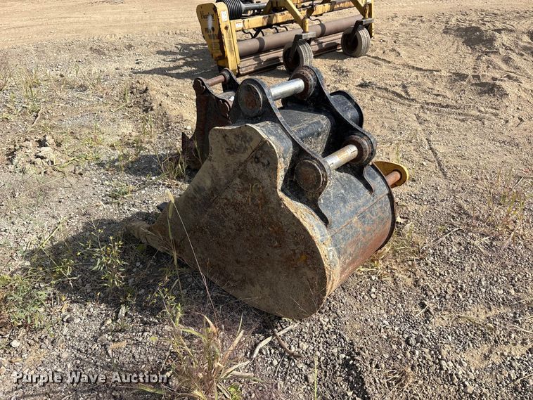 image for item FK2117 (3) Excavator attachments