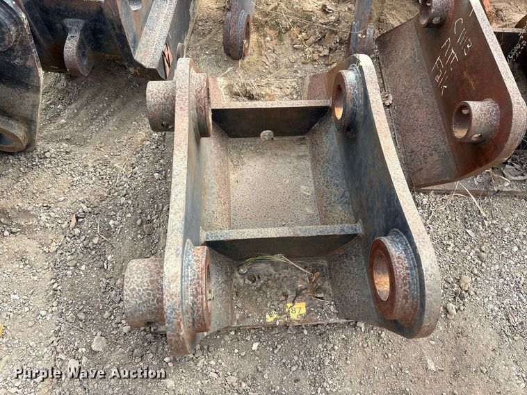image for item FK2118 (9) Excavator couplers