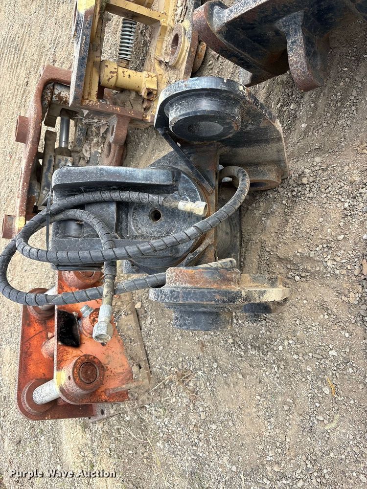 image for item FK2118 (9) Excavator couplers