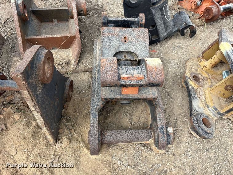 image for item FK2118 (9) Excavator couplers