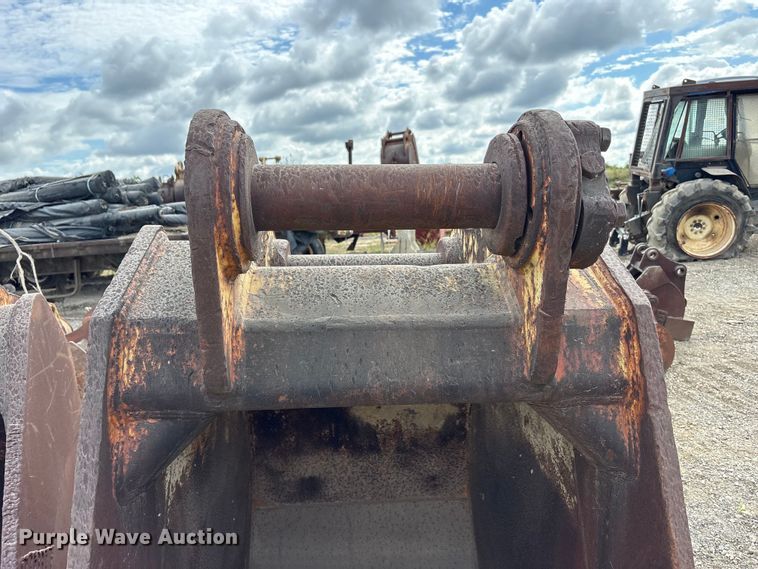 image for item FK2119 (2) Excavator buckets