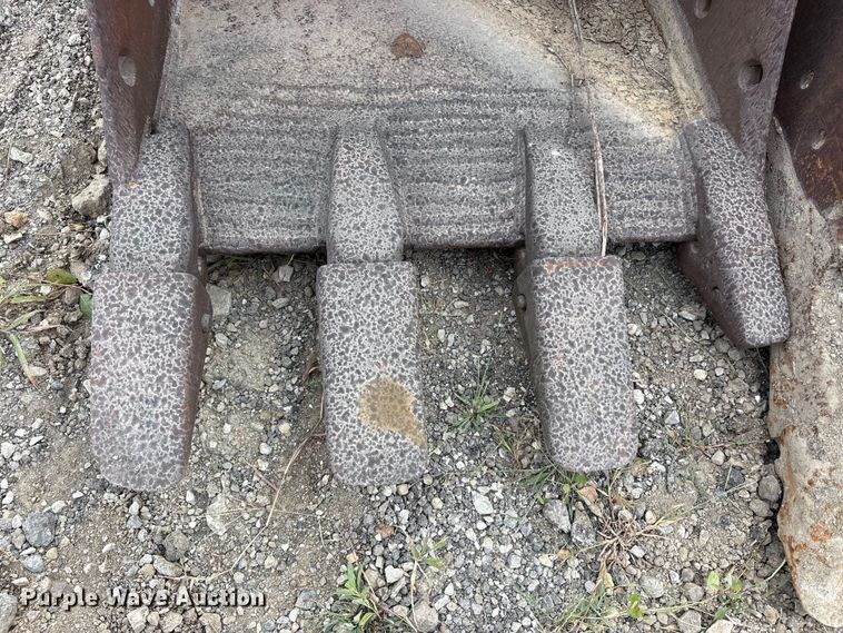 image for item FK2119 (2) Excavator buckets