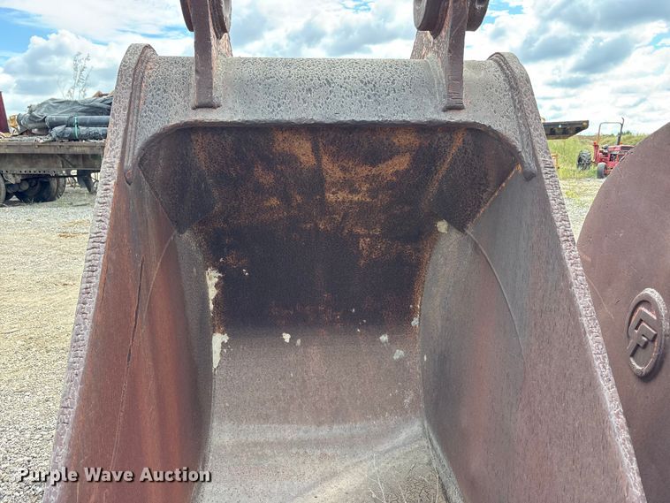 image for item FK2119 (2) Excavator buckets