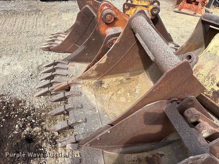 image for item FK2121 (8) Excavator buckets