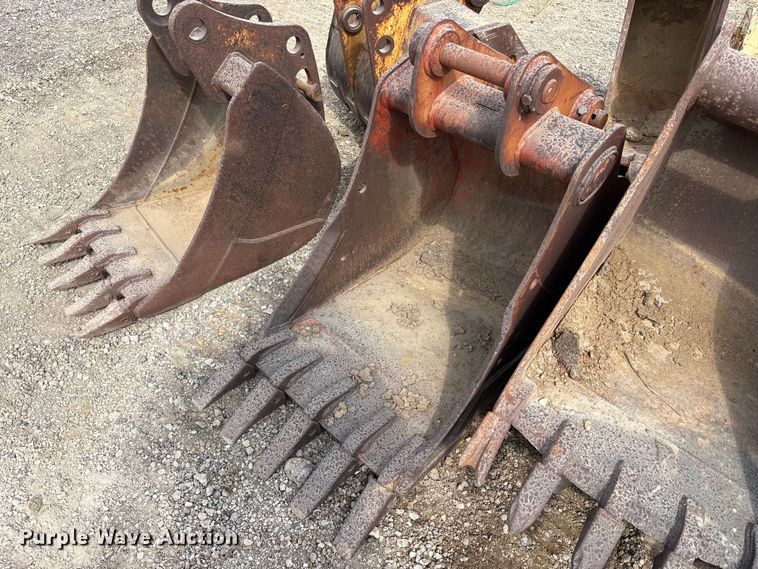 image for item FK2121 (8) Excavator buckets
