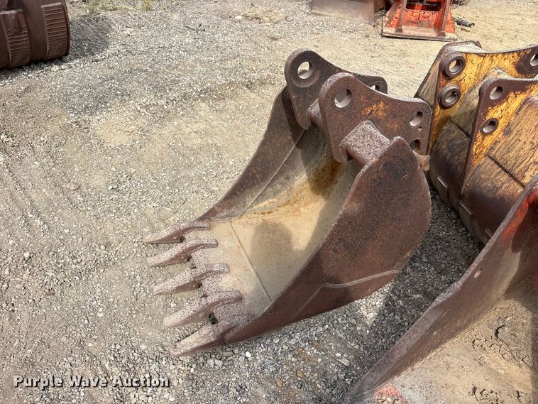 image for item FK2121 (8) Excavator buckets
