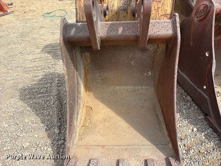image for item FK2121 (8) Excavator buckets