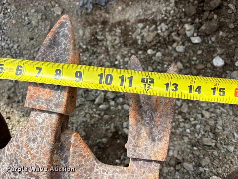 image for item FK2121 (8) Excavator buckets