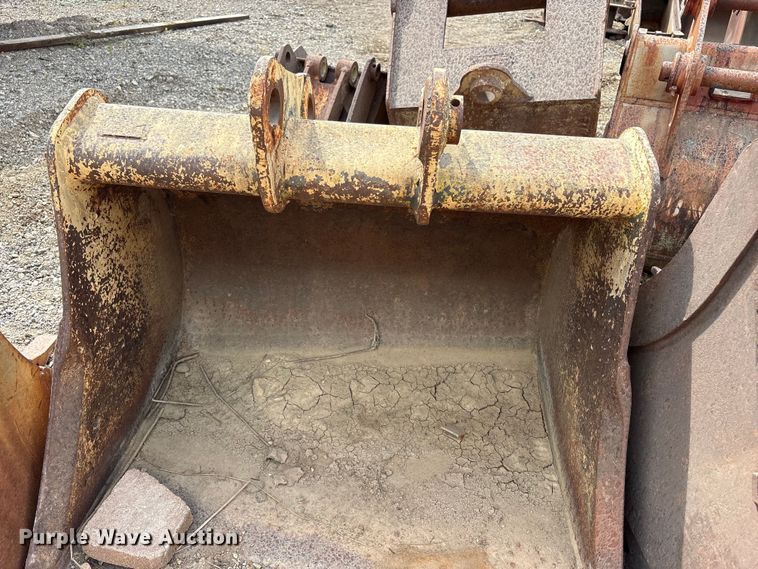 image for item FK2121 (8) Excavator buckets