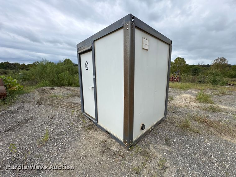 image for item FK2123 Portable bathroom