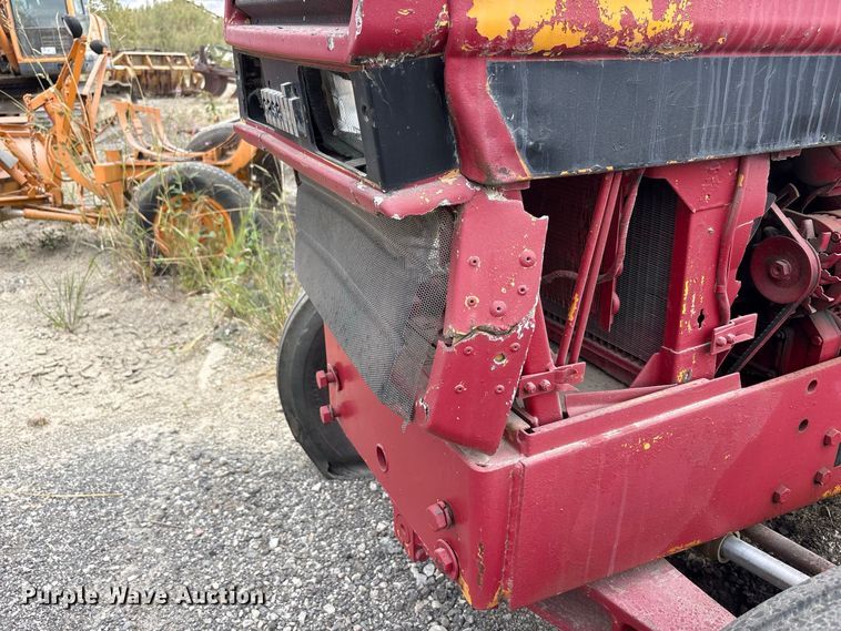 image for item FK2124 1988 Case IH 585 tractor