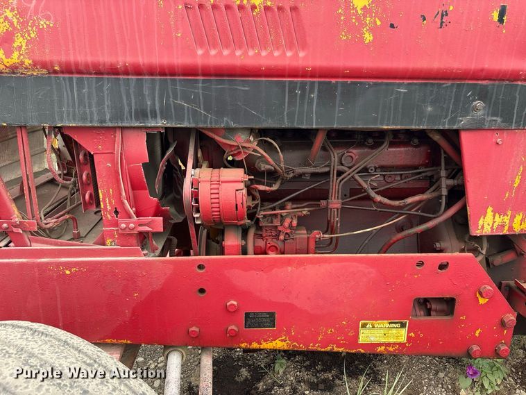 image for item FK2124 1988 Case IH 585 tractor
