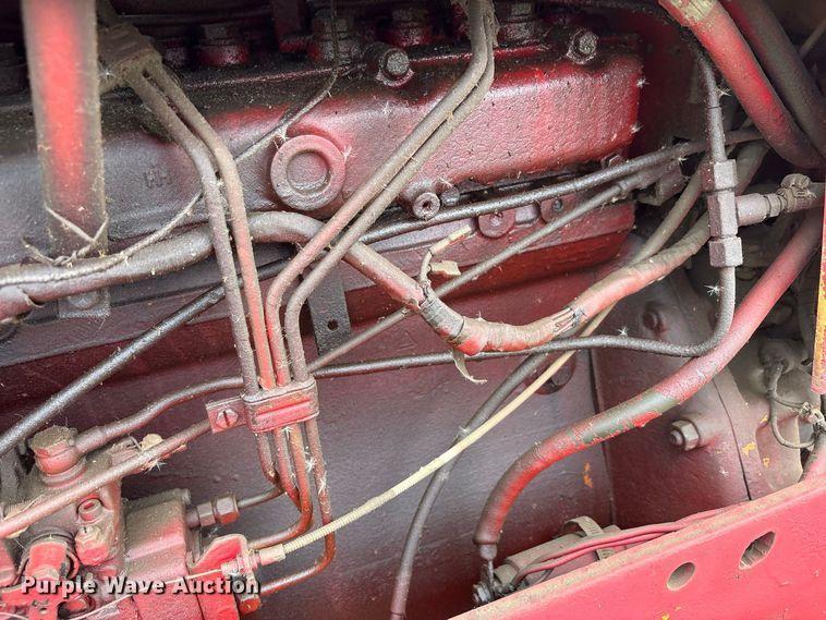 image for item FK2124 1988 Case IH 585 tractor